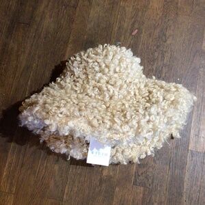 Wyeth shearling bucket hat